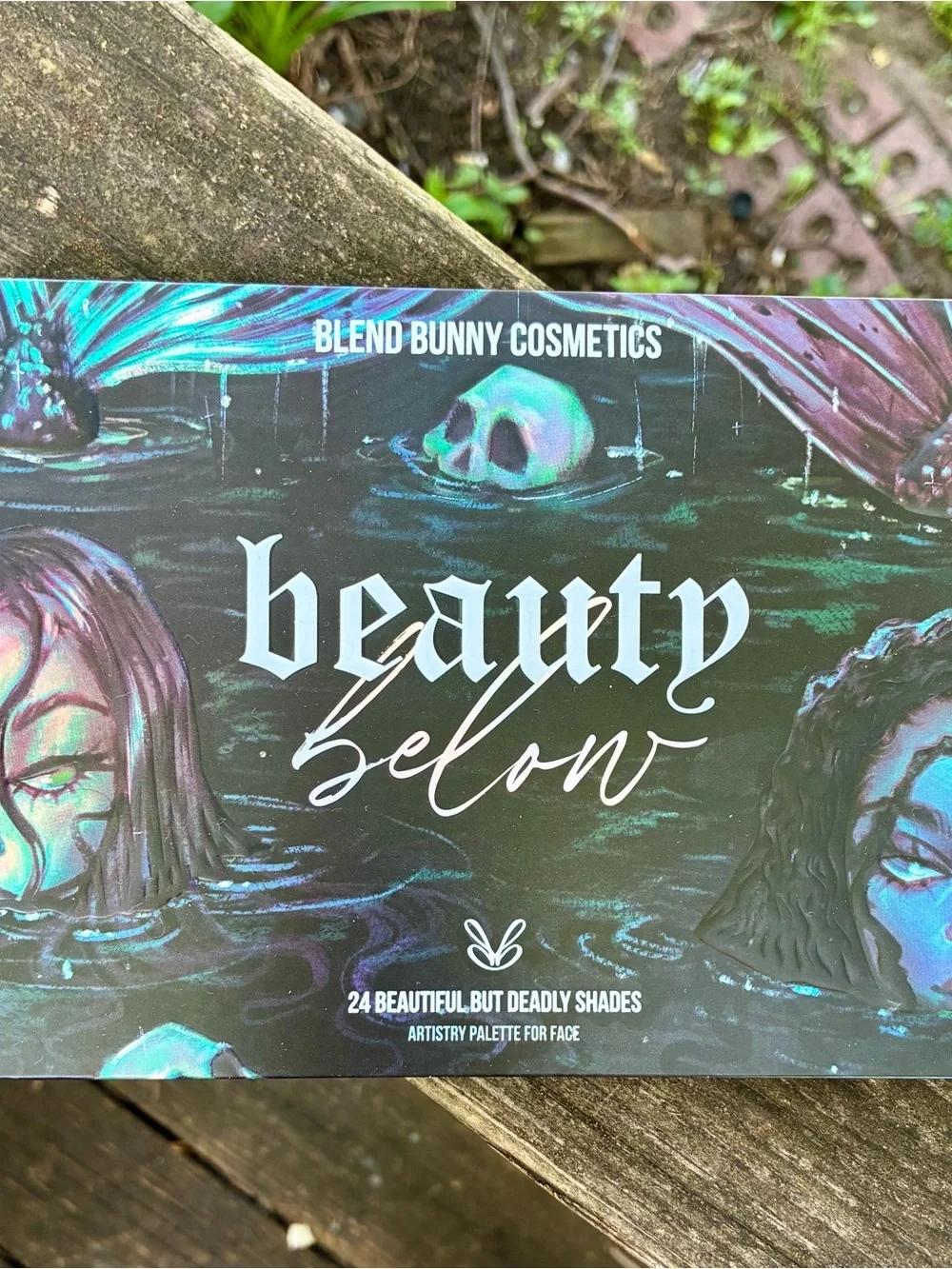 Beauty Below Eyeshadow Palette - Blend Bunny